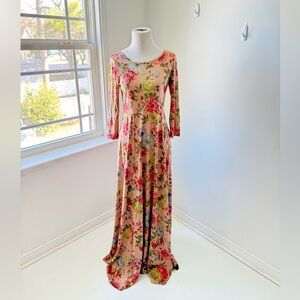 Floral maxi dress new with tags